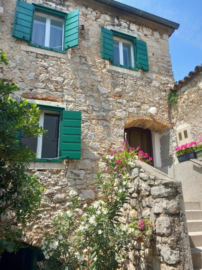 Malin Guesthouse Skradin Exterior photo