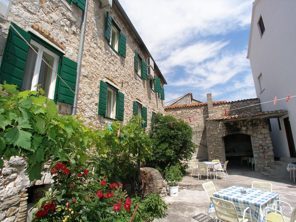 Malin Guesthouse Skradin Exterior photo